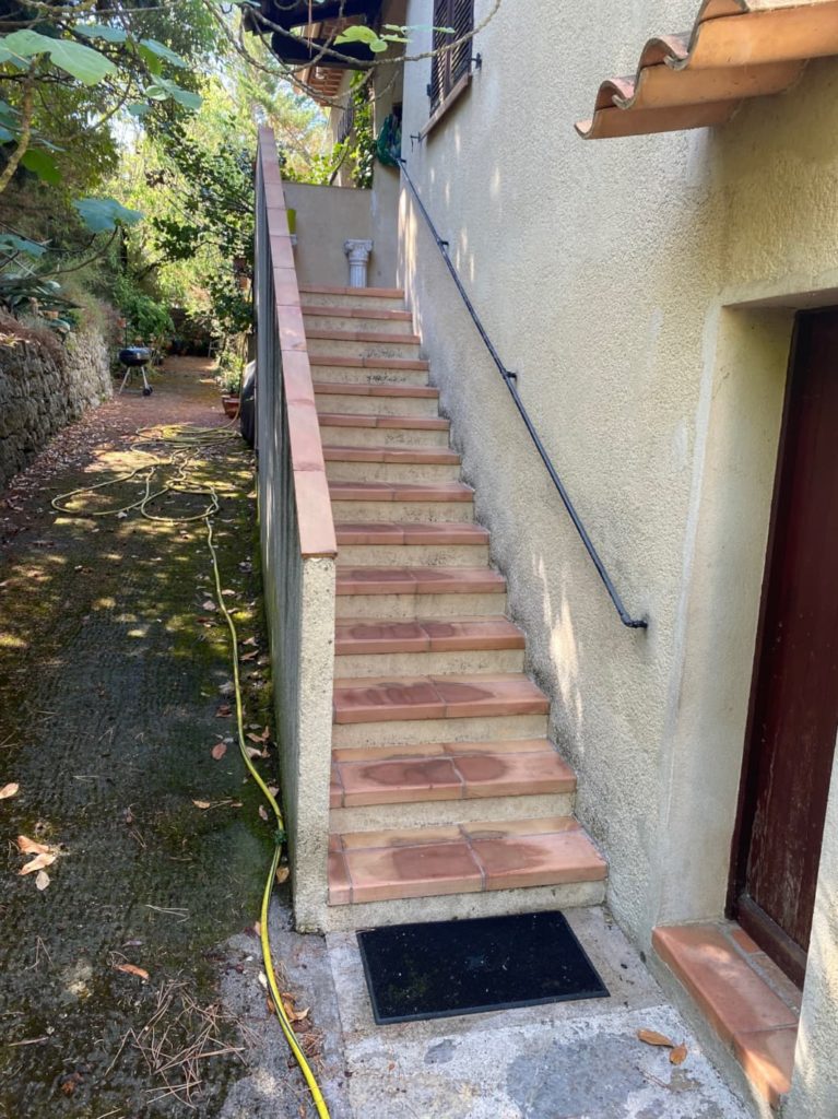 Installation d'un monte-escalier extérieur